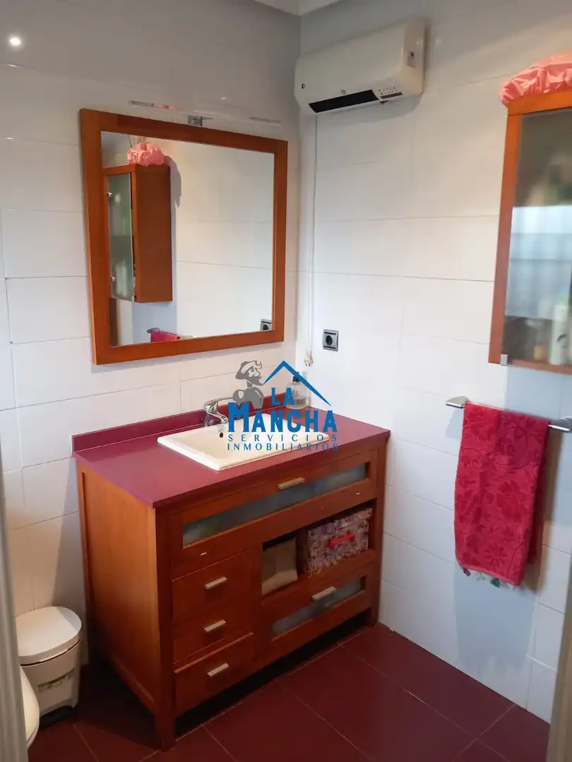 Bathroom of Houses for sale in Motilleja  with Heating and Storage room