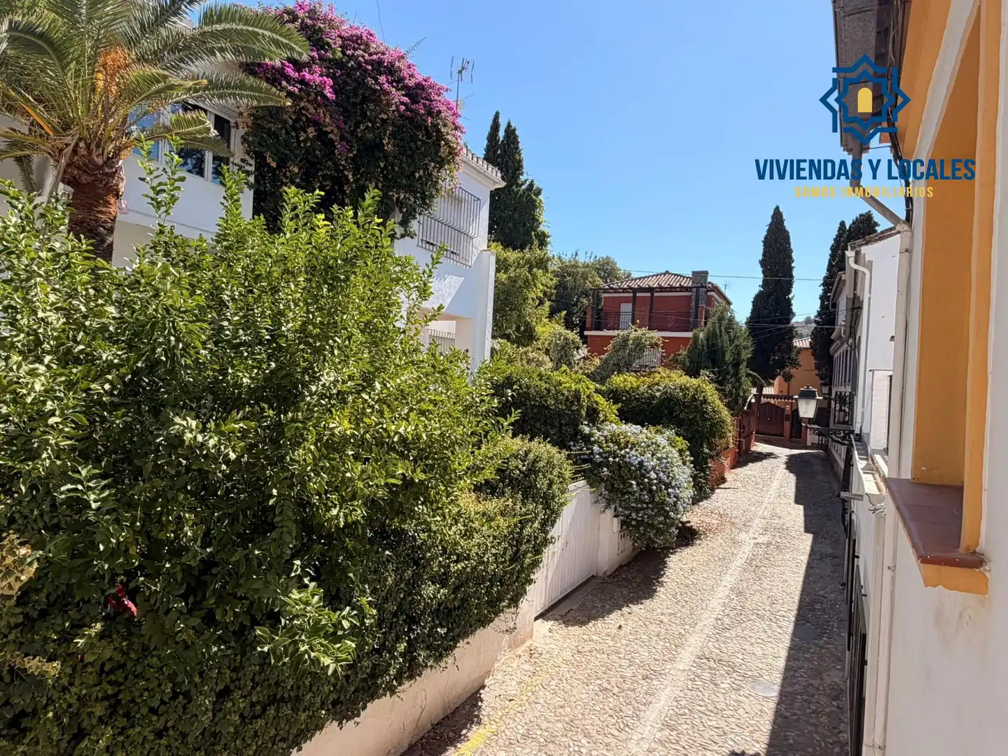 Vista exterior de Casa o chalet de alquiler en Granada con Jardín privado, Terraza y Amueblado