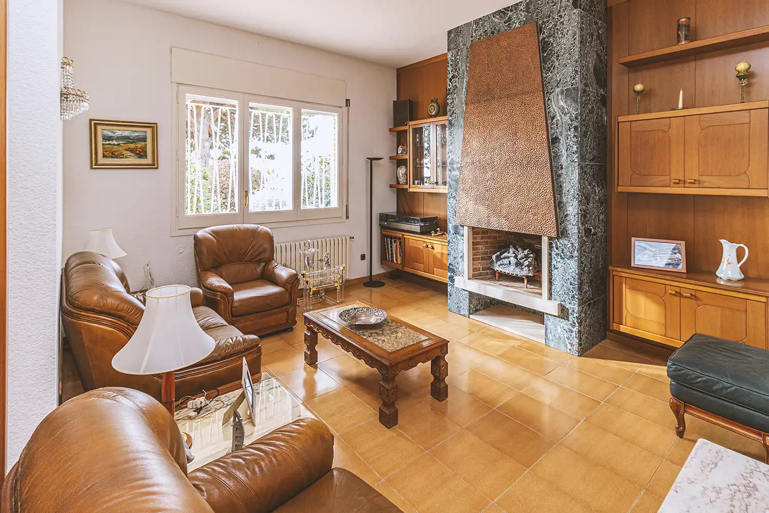 Sala d'estar de Casa o xalet en venda en Sant Pol de Mar amb Calefacció, Jardí privat i Terrassa