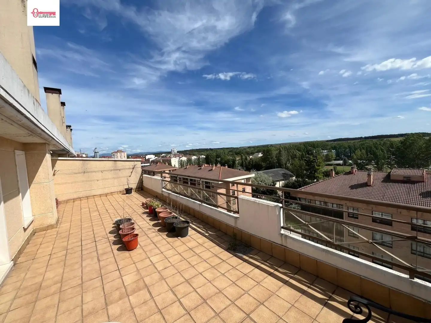 Terraza de Ático en venta en Burgos con Calefacción, Parquet y Terraza