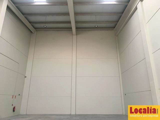 Nave industrial en Alquiler en Polígono San Cristóbal