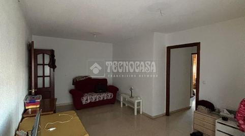 Foto 3 de Pis en venda a Calle Almeria, Bajadilla - Fuente Nueva, Cádiz