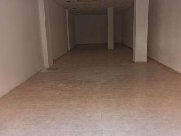 Local comercial en alquiler en Piscinas
