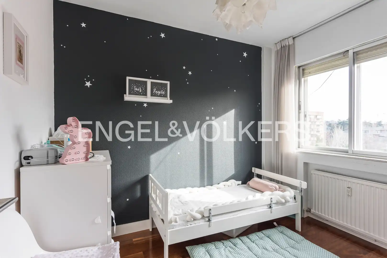 Bedroom of Flat for sale in Madrid  with Air Conditioner, Heating and Parquet flooring