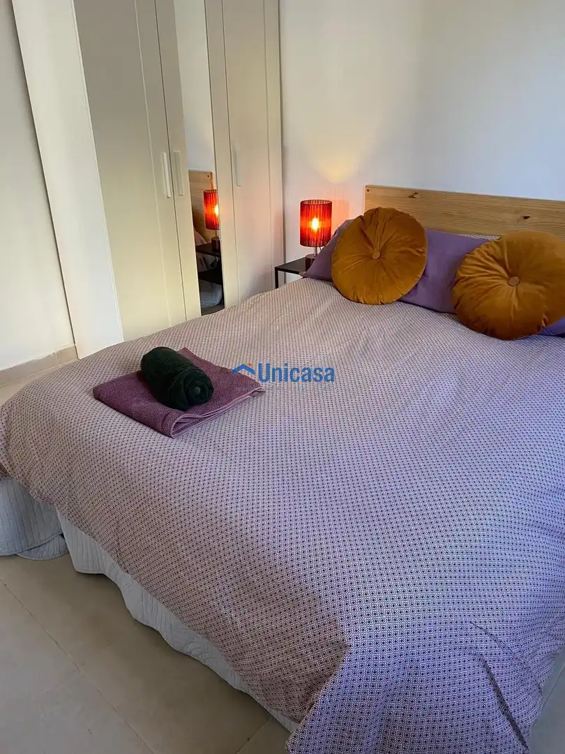 Habitación de Apartamento de alquiler en Málaga con Aire acondicionado, Calefacción y Amueblado
