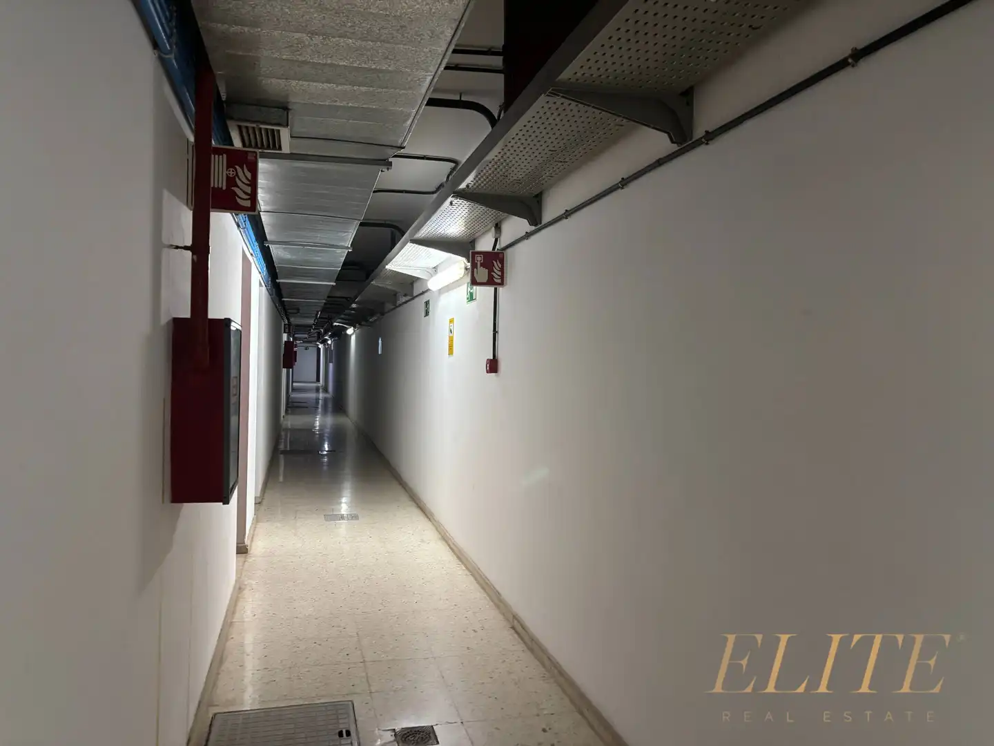 Commercial properties for sale in San Bartolomé de Tirajana  with Air Conditioner