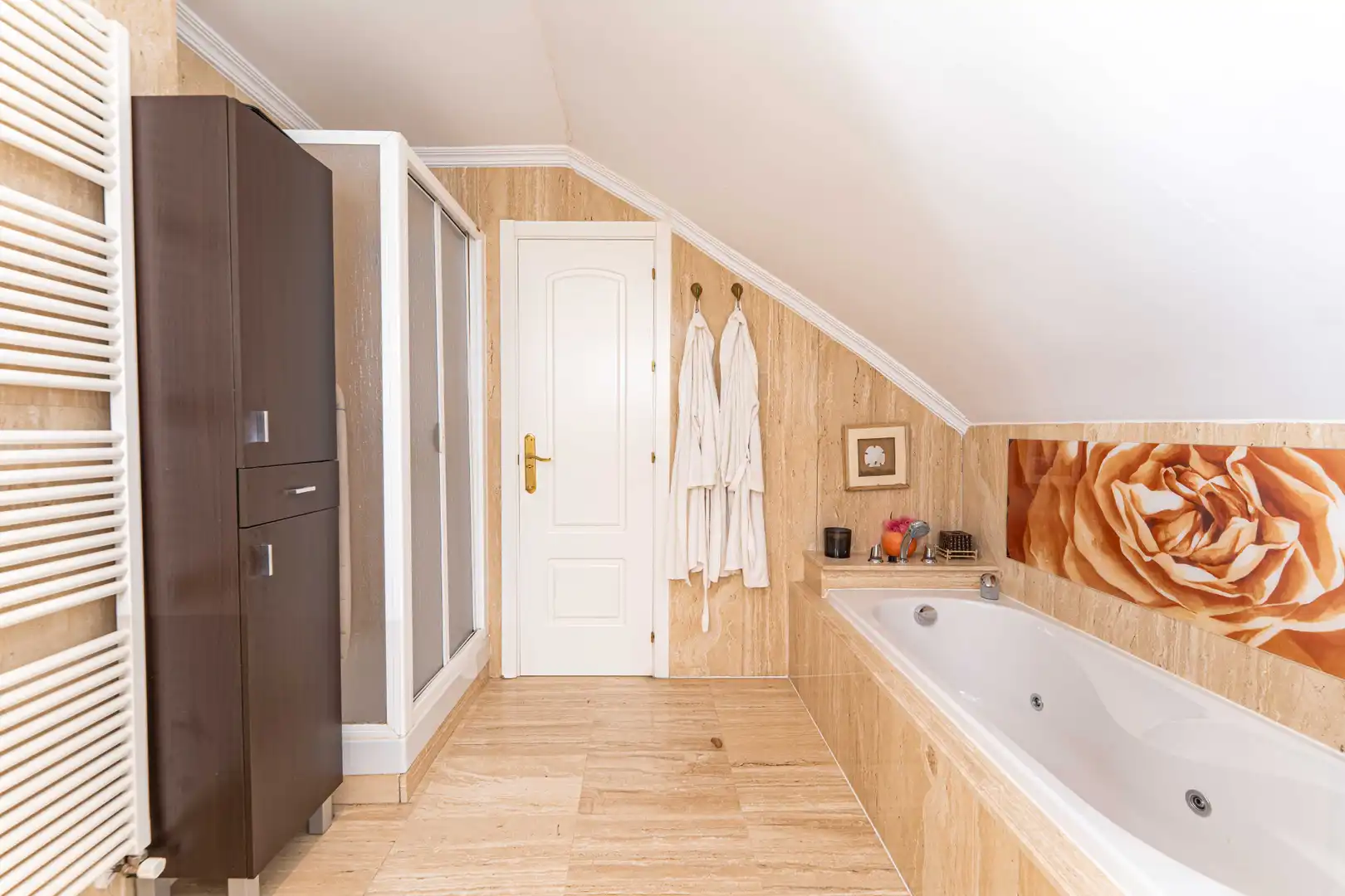 Baño de Casa adosada en venta en Torrelodones con Calefacción, Jardín privado y Terraza