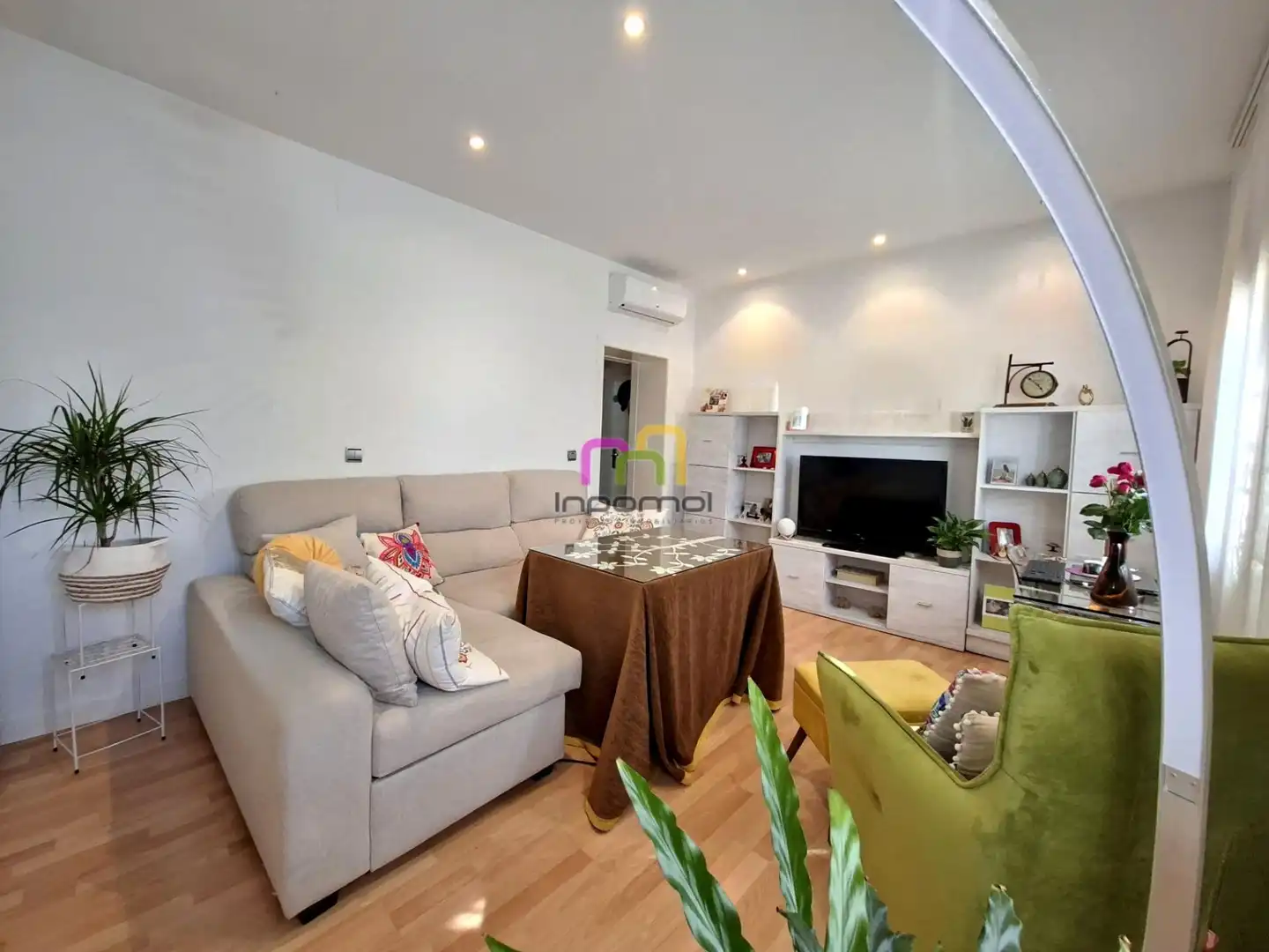 Sala de estar de Apartamento en venta en Badajoz con Aire acondicionado, Calefacción y Amueblado