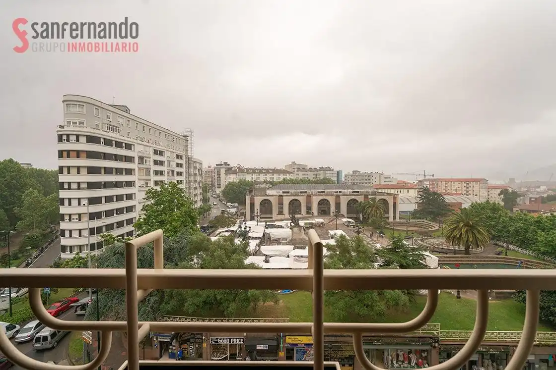 Vista exterior de Piso en venta en Santander con Calefacción y Balcón