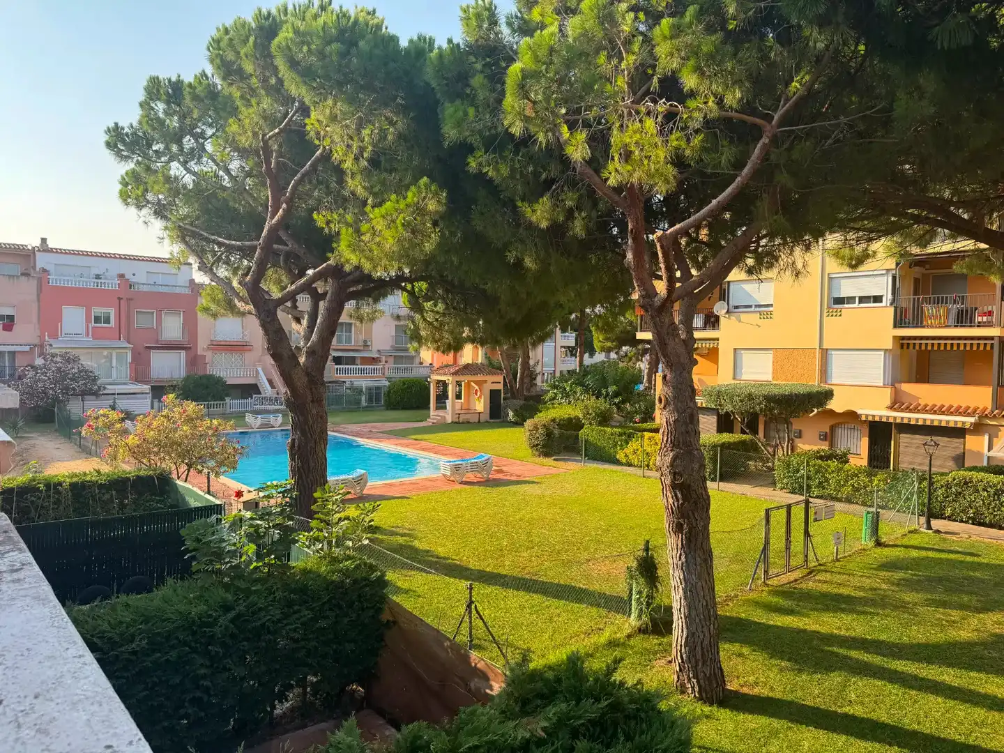 Jardí de Casa o xalet de lloguer en Empuriabrava amb Aire condicionat, Calefacció i Moblat