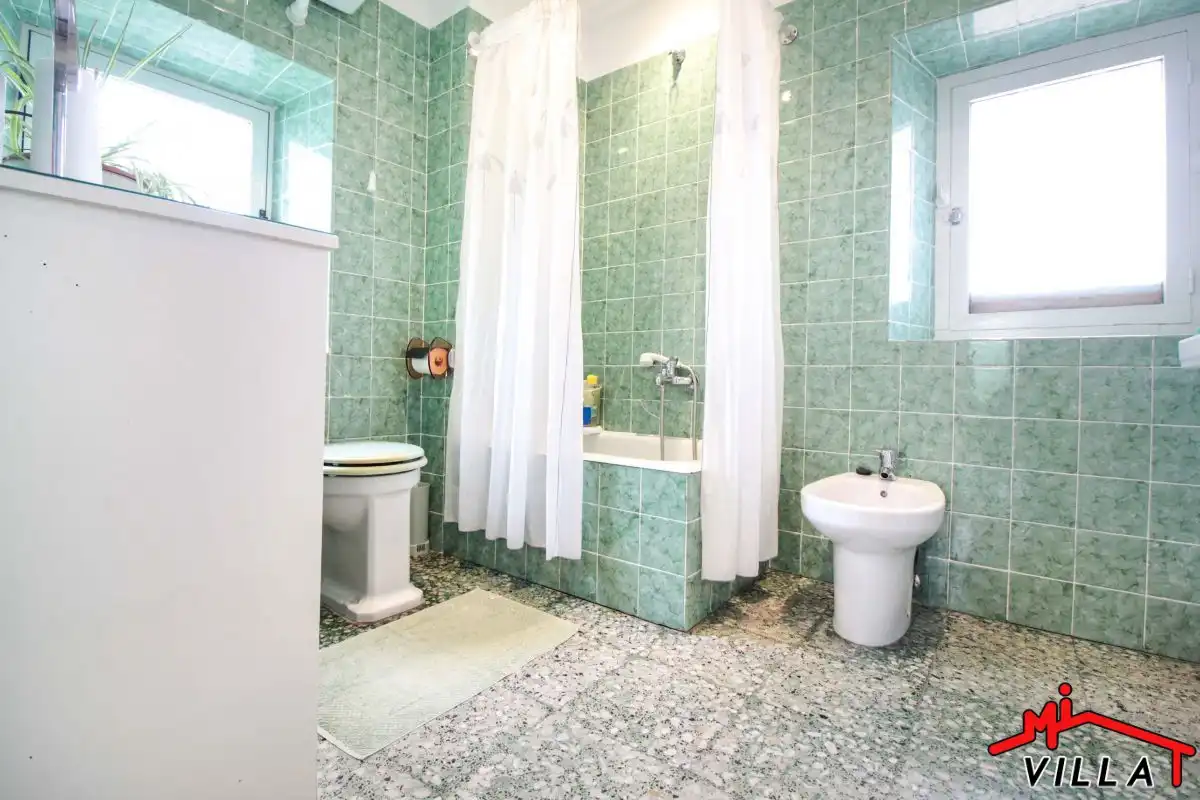 Bathroom of Houses for sale in Colindres