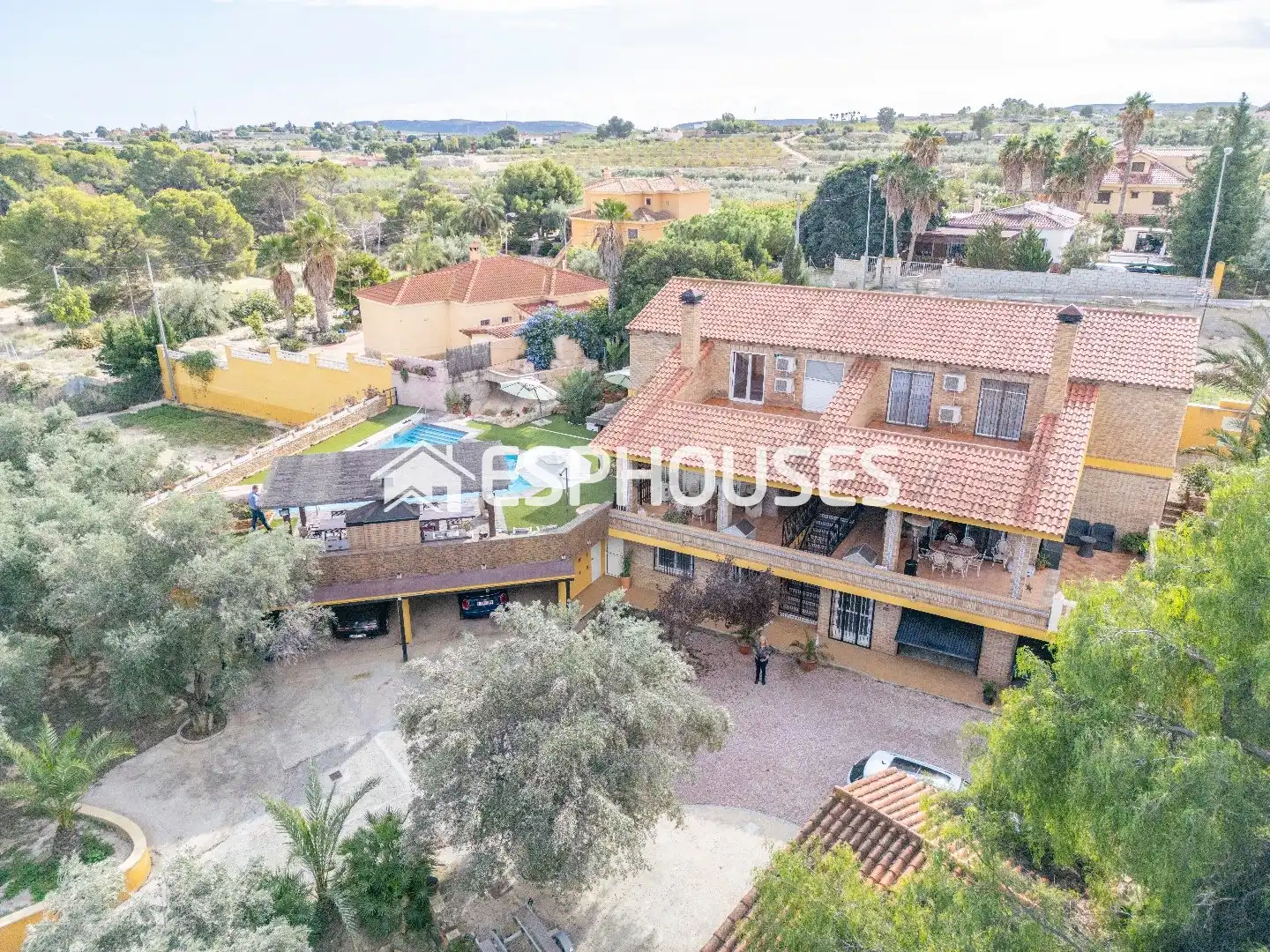 Vista exterior de Casa o xalet en venda en Alicante / Alacant amb Aire condicionat, Terrassa i Piscina