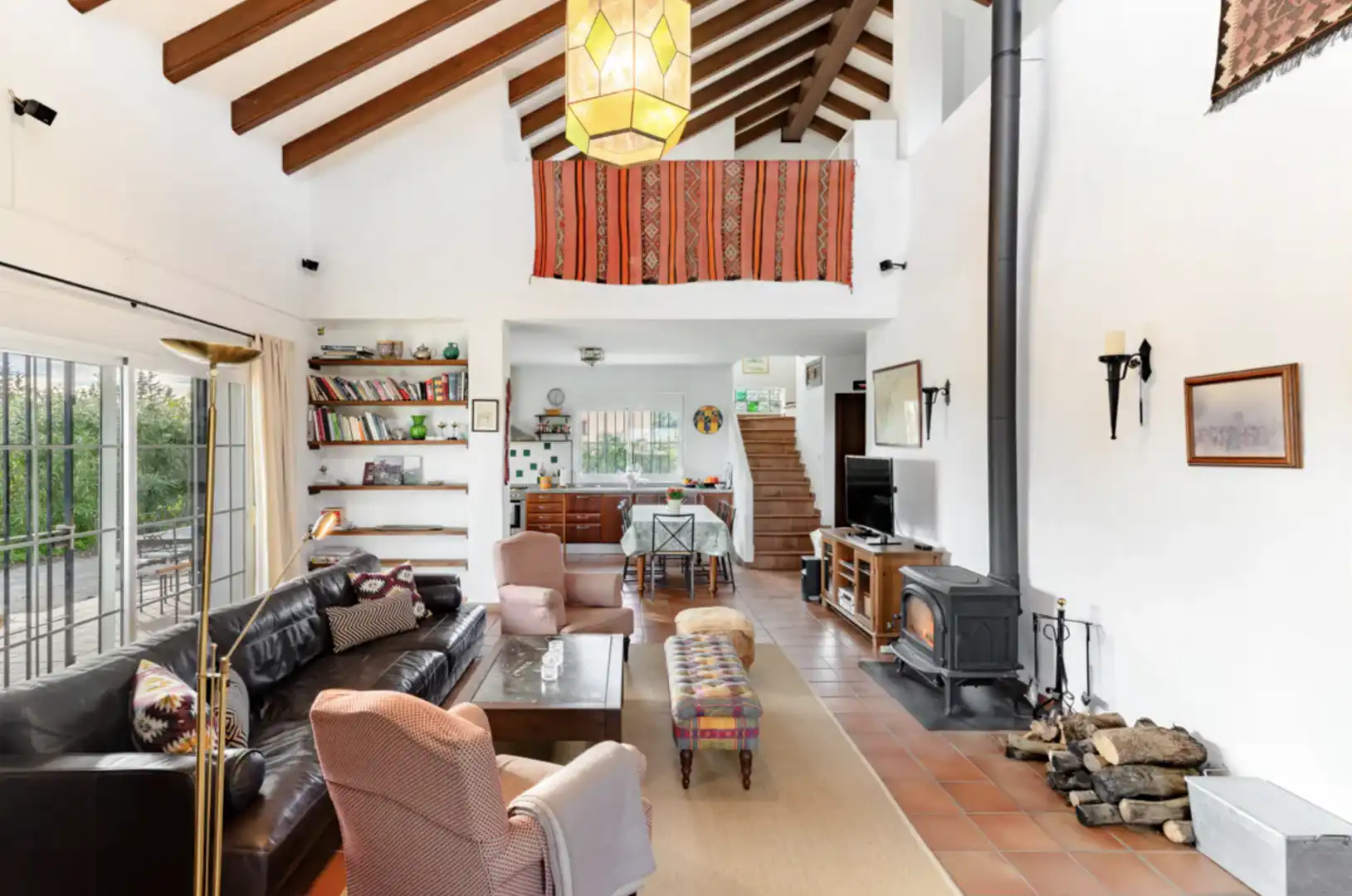 Sala de estar de Casa adosada en venta en Estepona con Calefacción, Jardín privado y Terraza