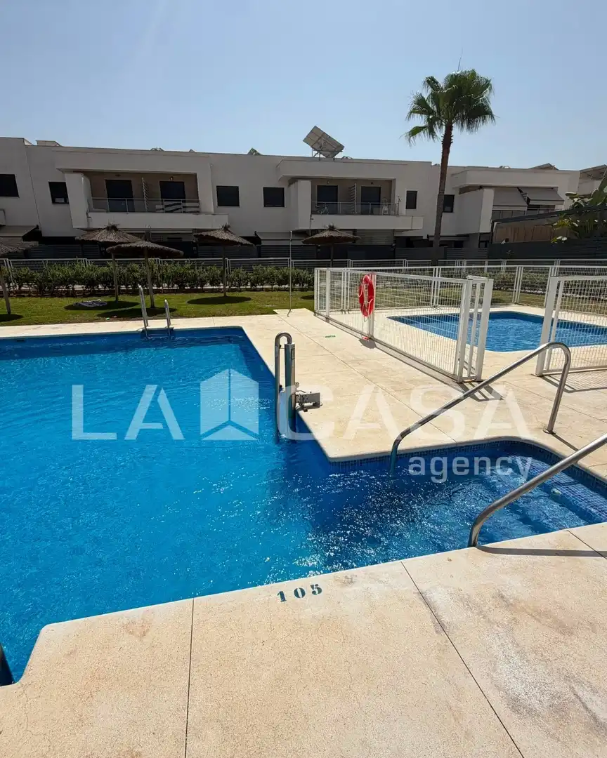 Casa a schiera in vendita a Entrenúcleos, imagen 27