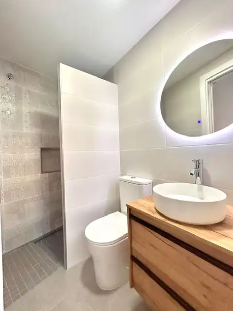 Bathroom of Houses for sale in Alhaurín de la Torre  with Air Conditioner, Heating and Terrace