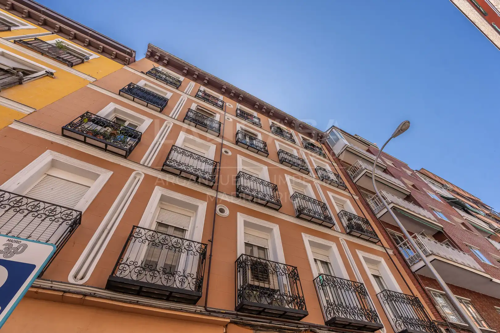 Flat for sale in Imperial