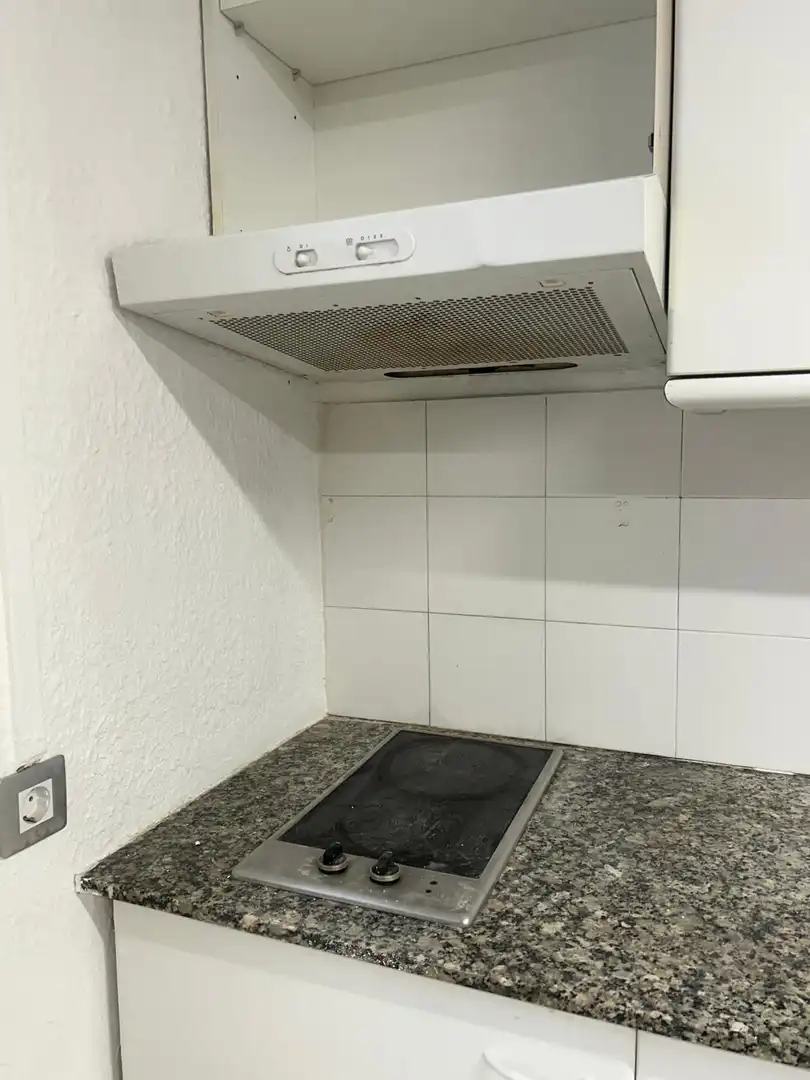 Cocina de Oficina de alquiler en Barcelona con Aire acondicionado y Calefacción