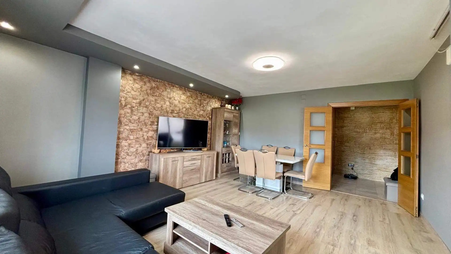 Living room of Flat for sale in Gandia  with Air Conditioner and Balcony