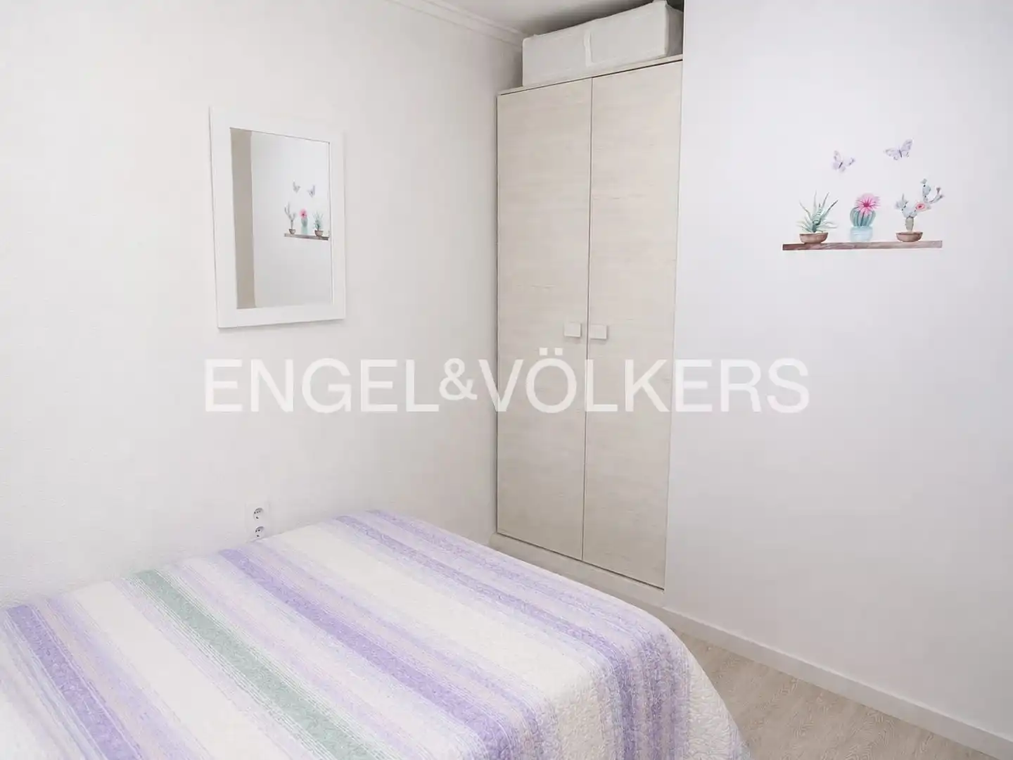 Habitación de Piso en venta en Valencia con Aire acondicionado y Calefacción
