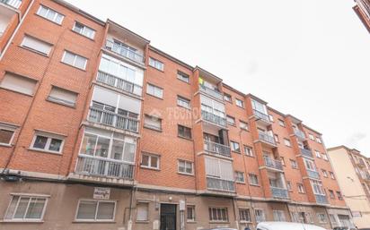 Exterior view of Flat for sale in Salamanca Capital  with Heating and Balcony