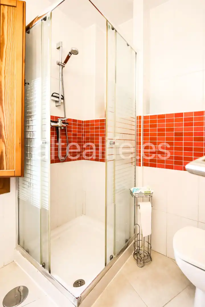 Bathroom of Apartments for sale in Altea  with Air Conditioner and Balcony