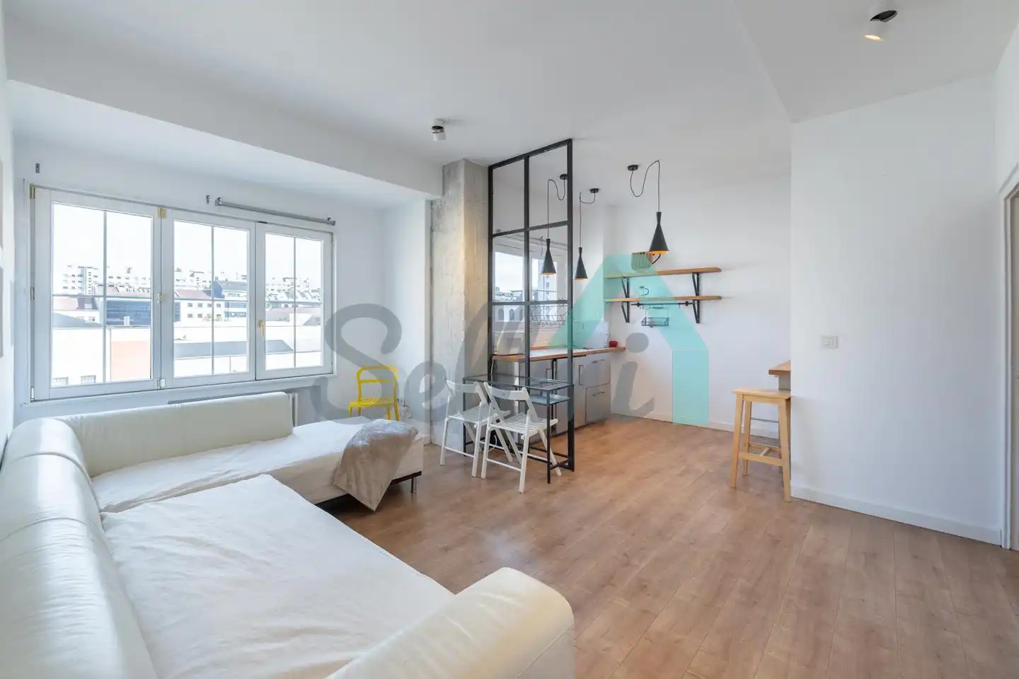 Flat with lift for sale in Leopoldo Calvo Sotelo