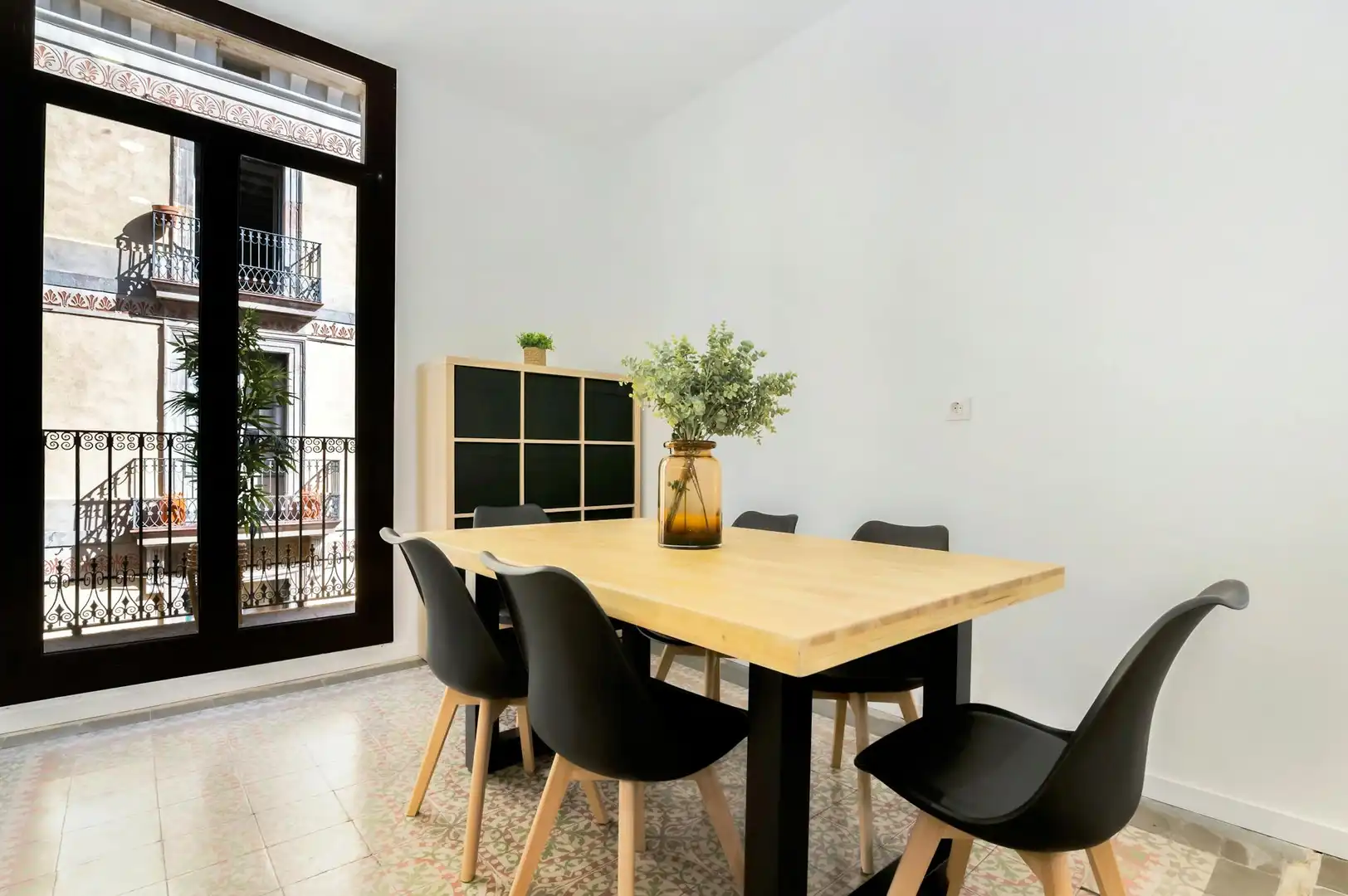 Dining room of Flat for share in Barcelona  with Heating, Washing machine and TV