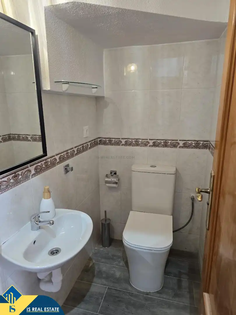 Baño de Dúplex en venta en Torrevieja con Terraza y Amueblado