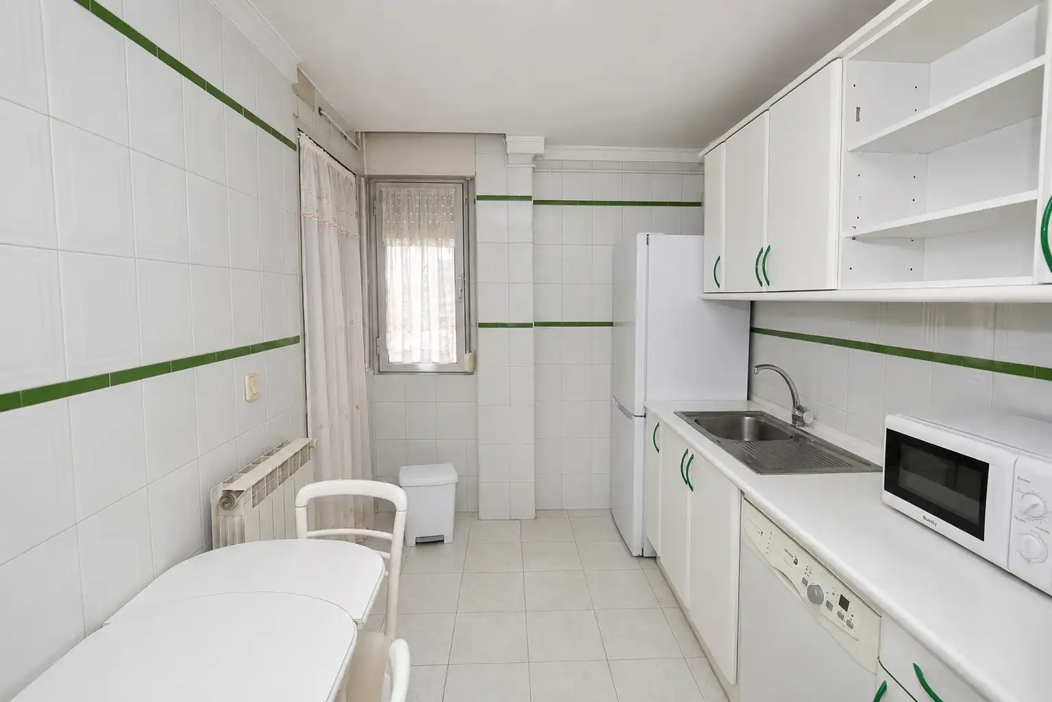 Küche von Wohnung zum Verkauf in Coslada mit Klimaanlage, Heizung und Terrasse