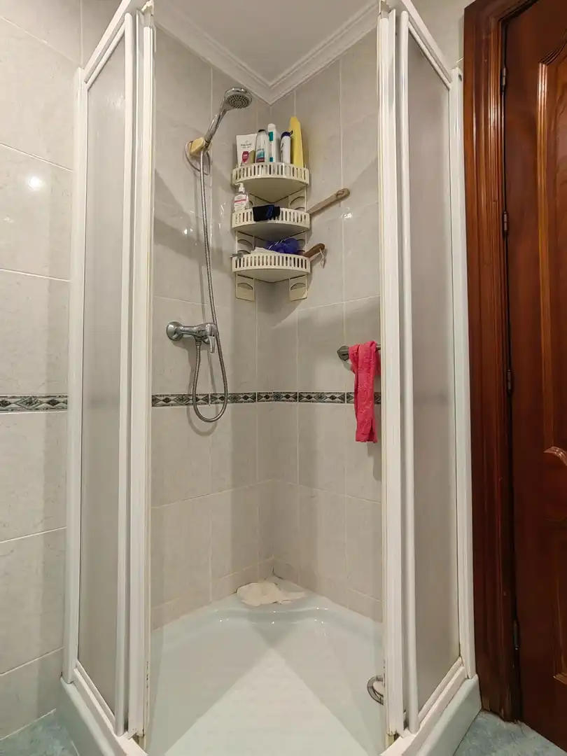 Bathroom of Flat for sale in Carretera de Cádiz