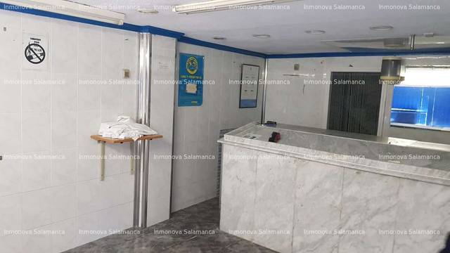 Local comercial en Alquiler en Salesas