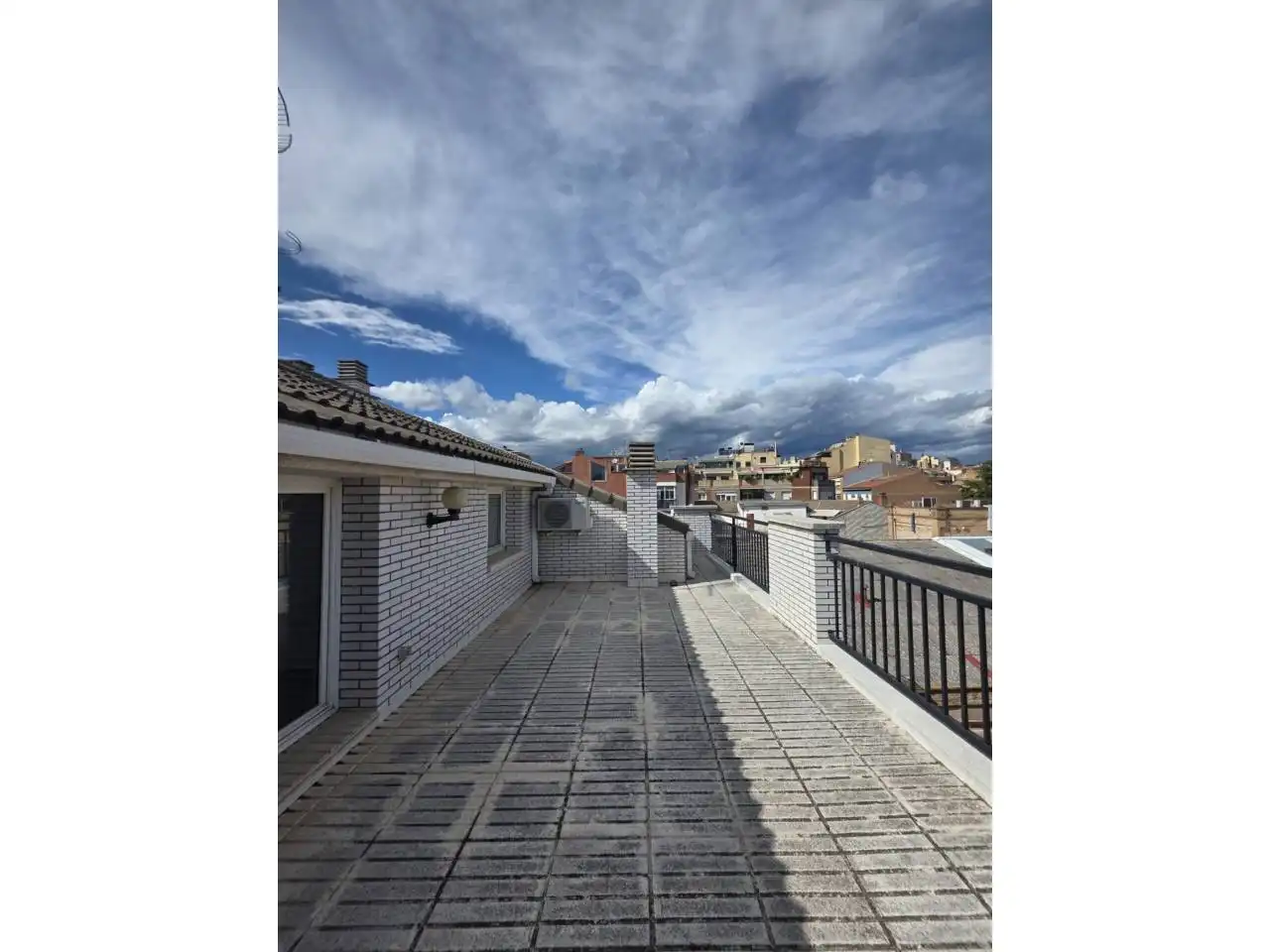 Vista exterior de Dúplex en venda en Manresa amb Aire condicionat, Calefacció i Terrassa