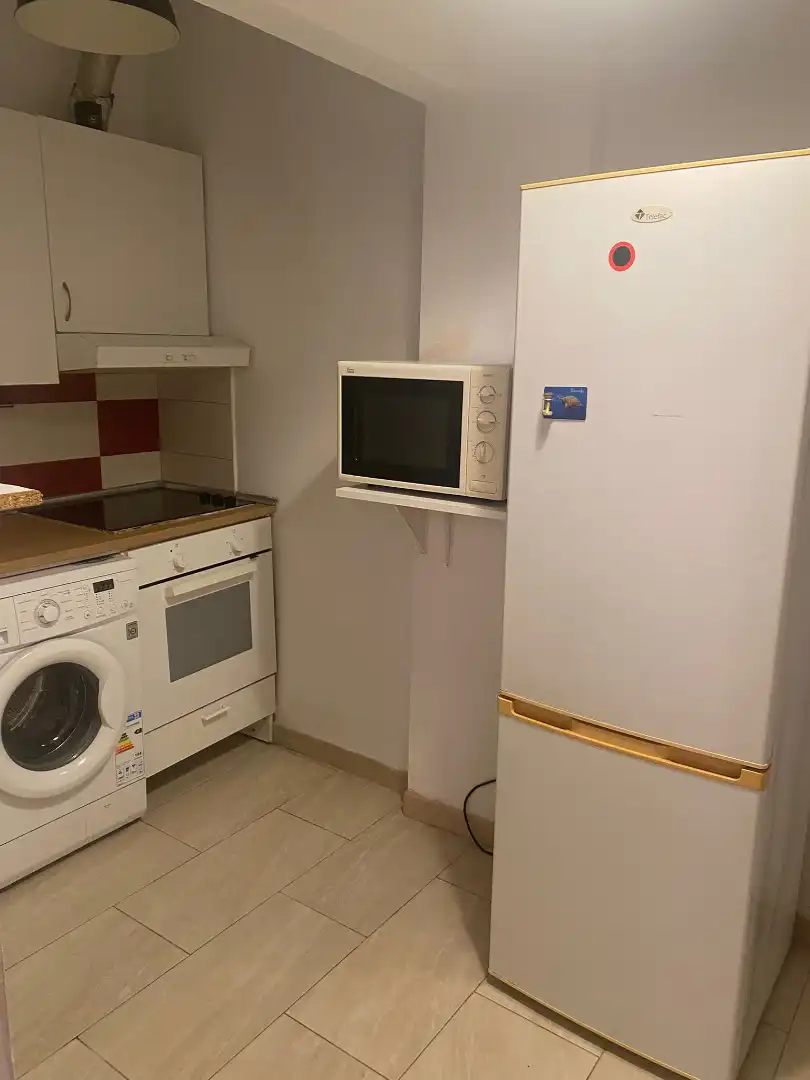 Küche von Wohnung zur Miete in Mijas mit Möbliert, Waschmaschine und Mikrowelle