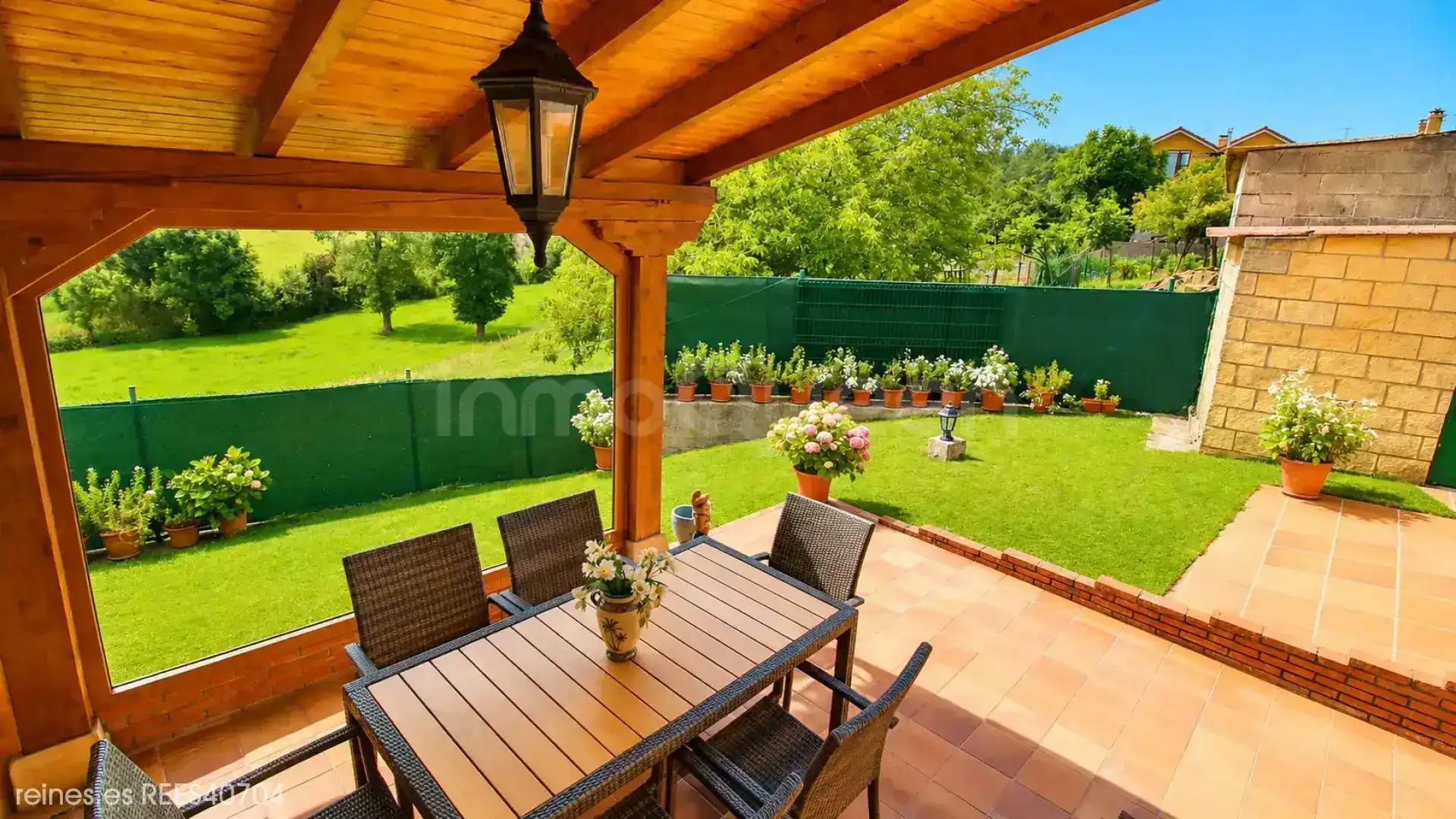 Terraza de Casa adosada en venta en Penagos con Jardín privado, Terraza y Amueblado