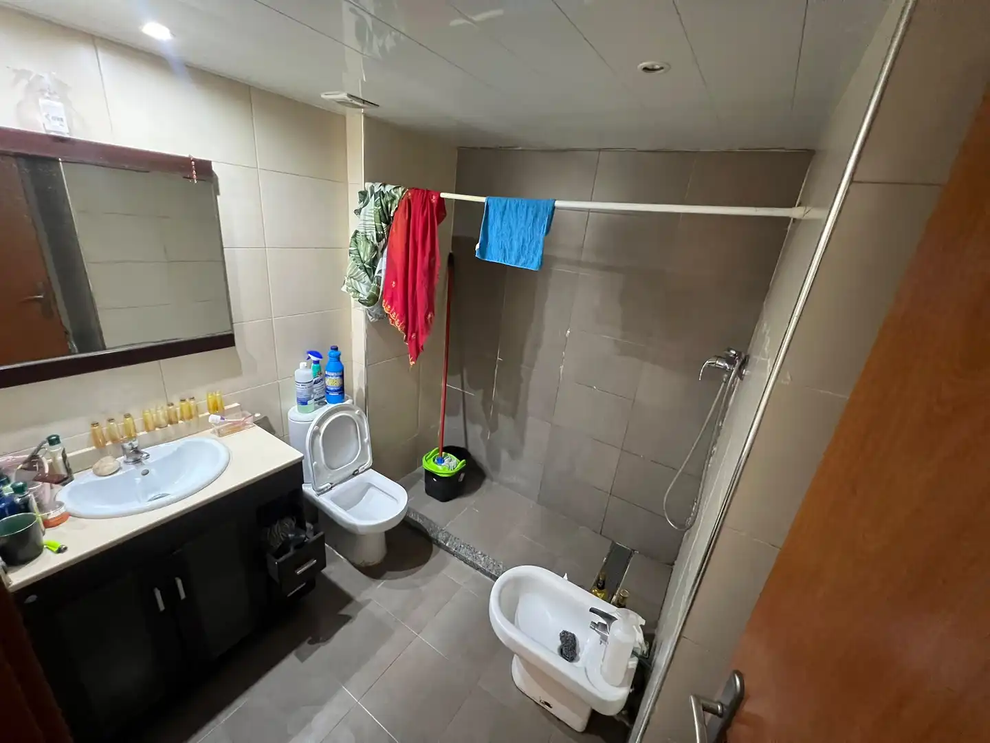 Baño de Dúplex en venta en L'Hospitalet de Llobregat con Terraza