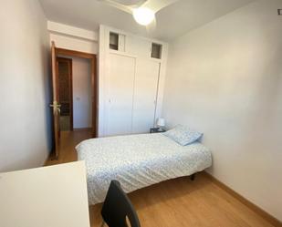 Bedroom of Apartment to share in  Madrid Capital  with Heating, Furnished and Microwave