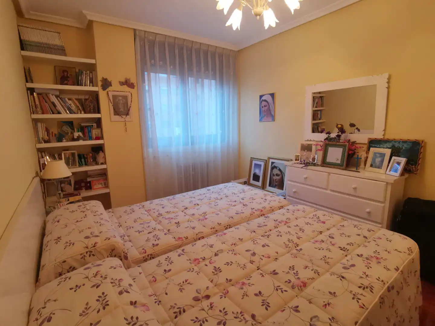 Habitación de Piso en venta en Avilés con Calefacción, Parquet y Trastero