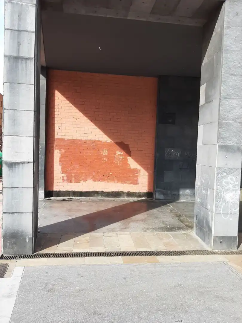 Local en venta en Sor Juana Casajus Plaza, 2, Bagatza - San Vicente