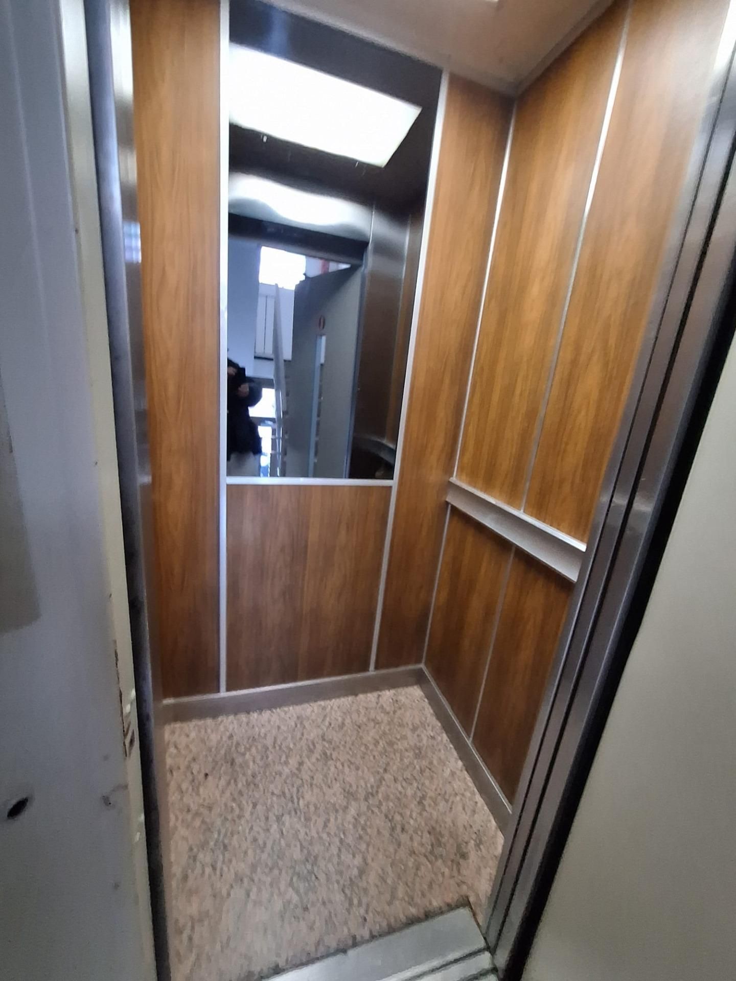 Flat for sale in Sabadell  with Air Conditioner and Alarm