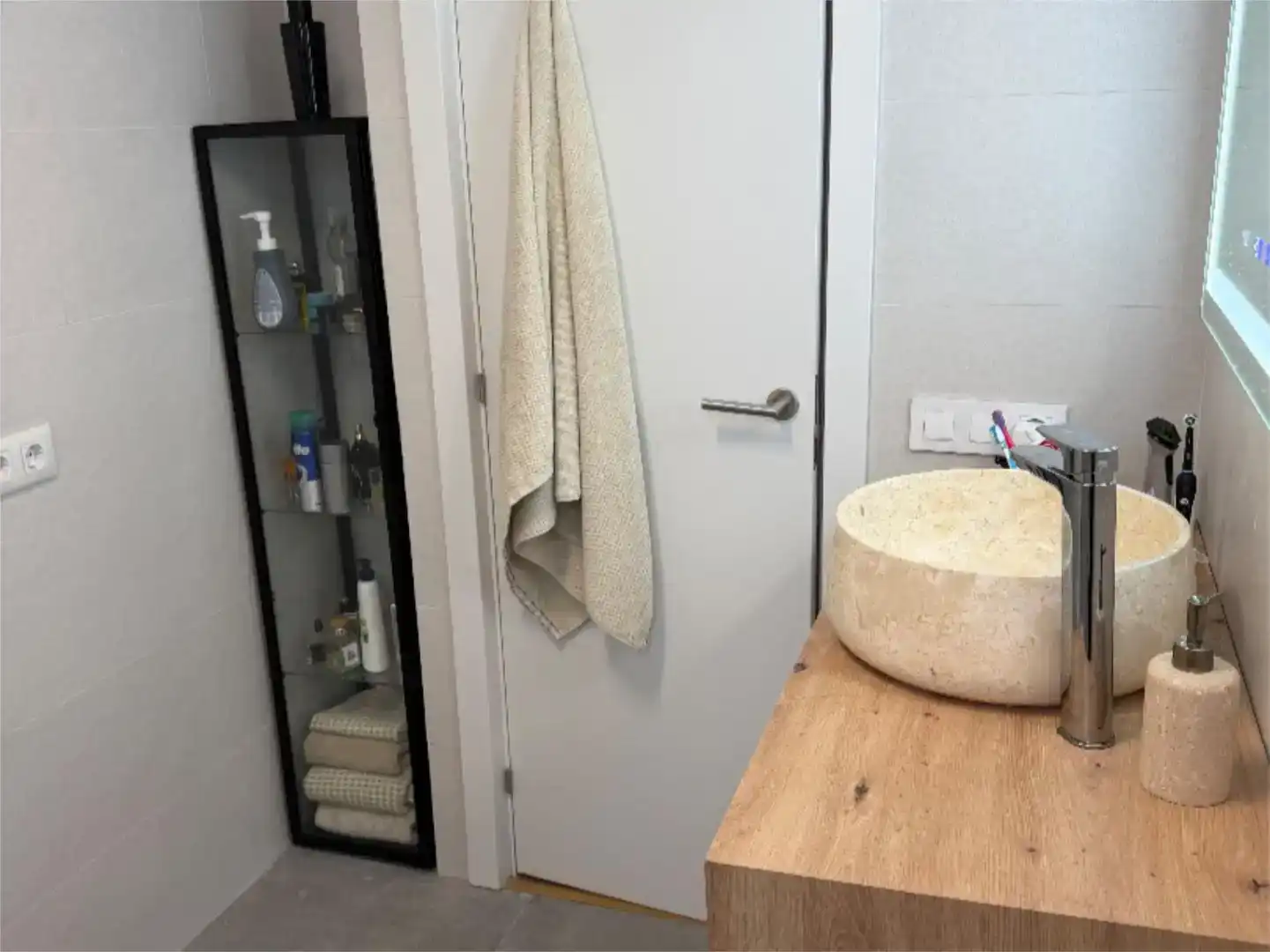 Bathroom of Flat for sale in La Orotava  with Air Conditioner and Balcony