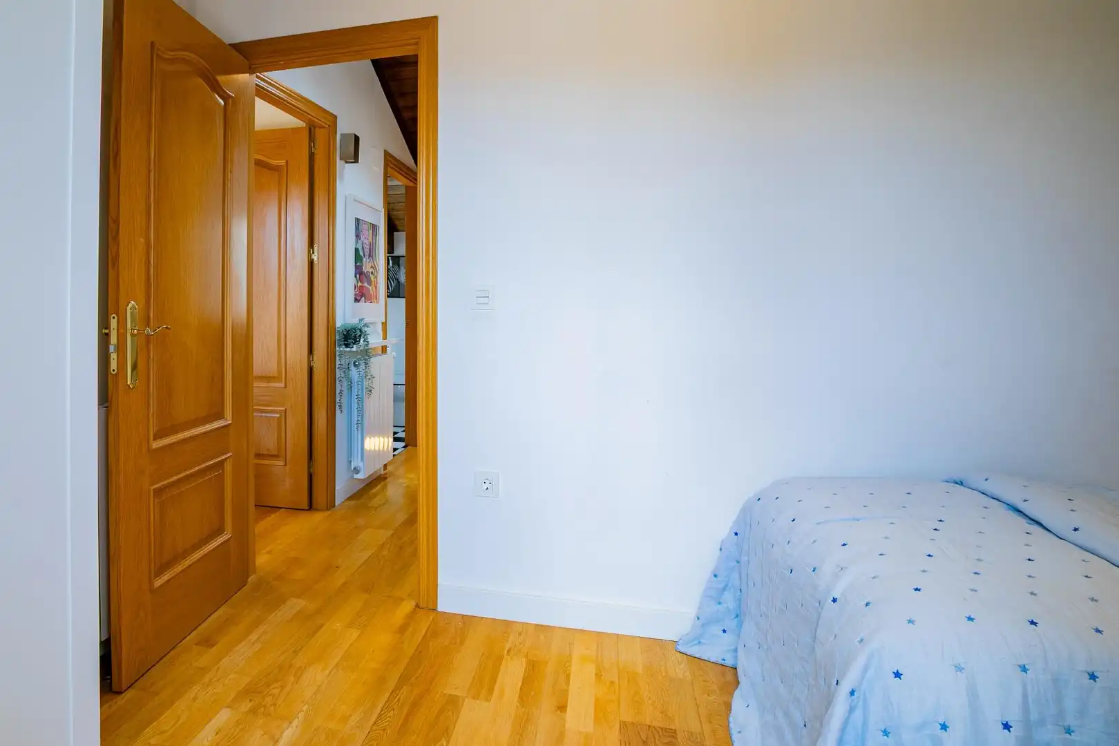 Dormitori de Casa o xalet en venda en Sabiñánigo amb Calefacció, Jardí privat i Terrassa