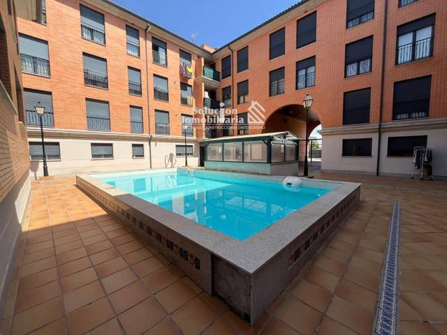 Piso en Venta en CALLE ESCUELA, 4-6 en Castellanos de Moriscos