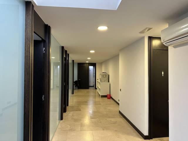 Oficina en Alquiler en Bezana - Prezanes