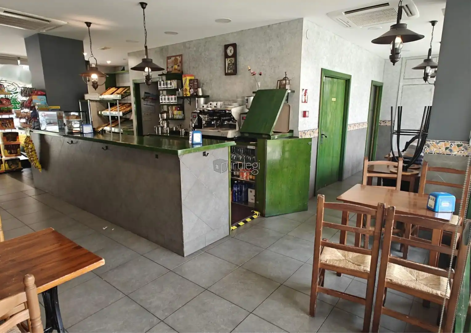 Local en venta en Barrio ANTZIOLA, Hernani