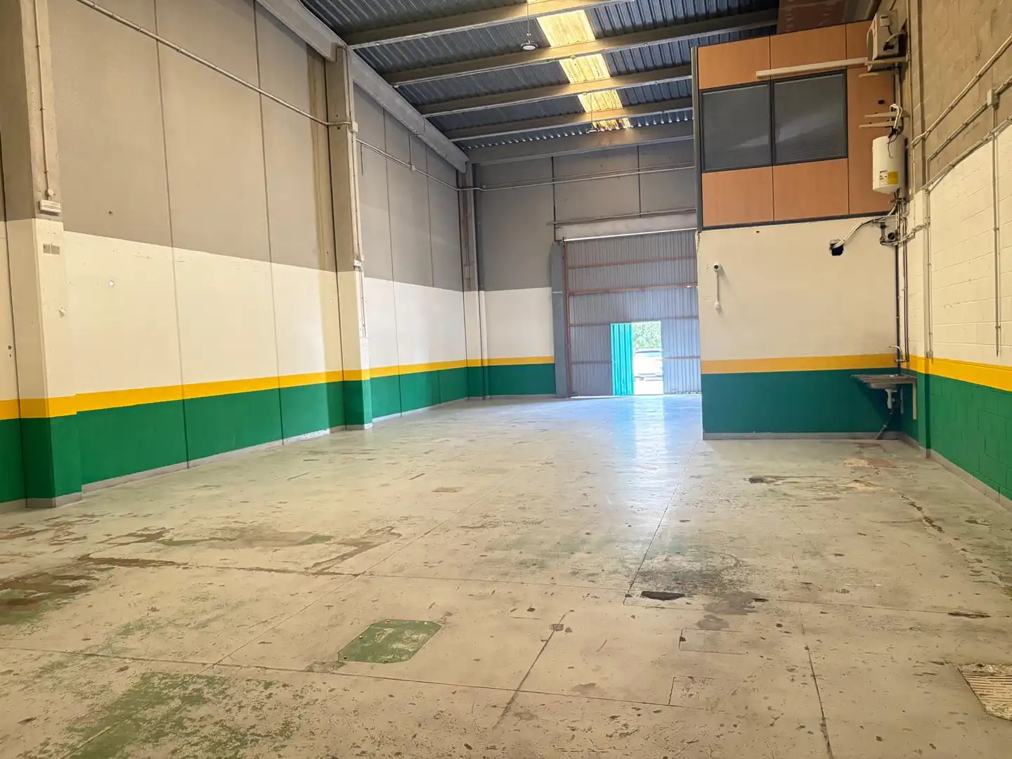 Nau industrial en venda en La Jonquera, Girona