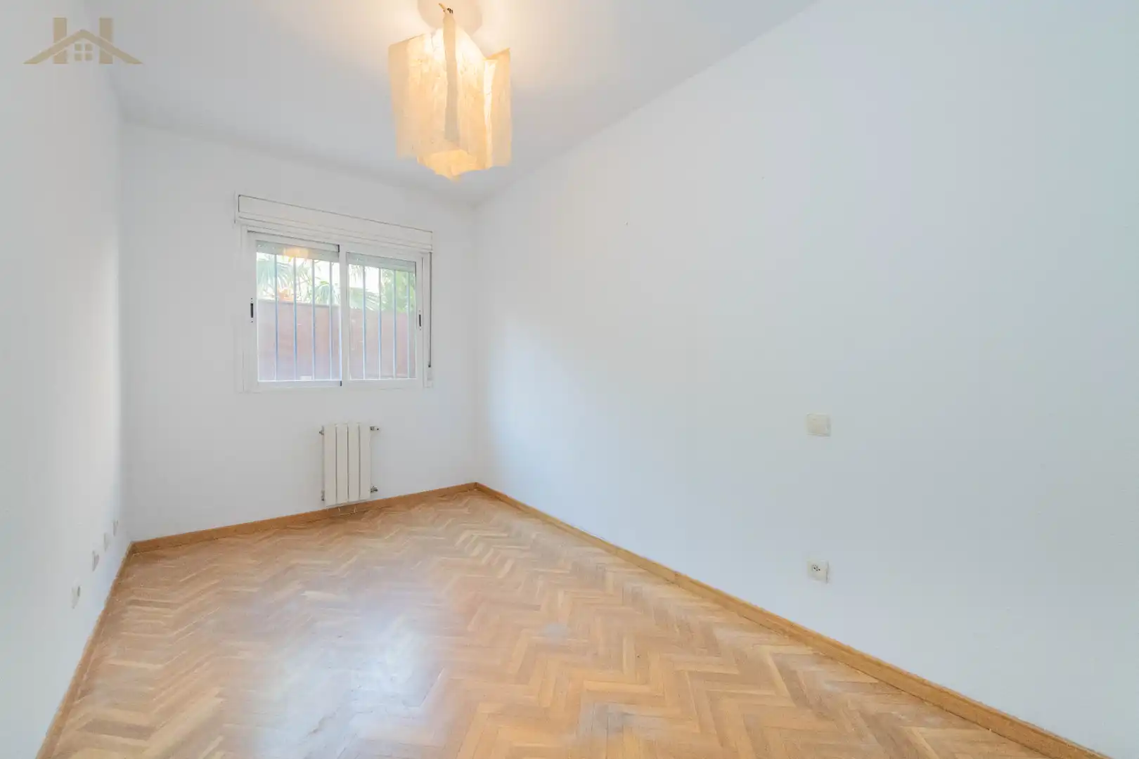 Habitación de Piso en venta en Madrid con Aire acondicionado, Calefacción y Jardín privado