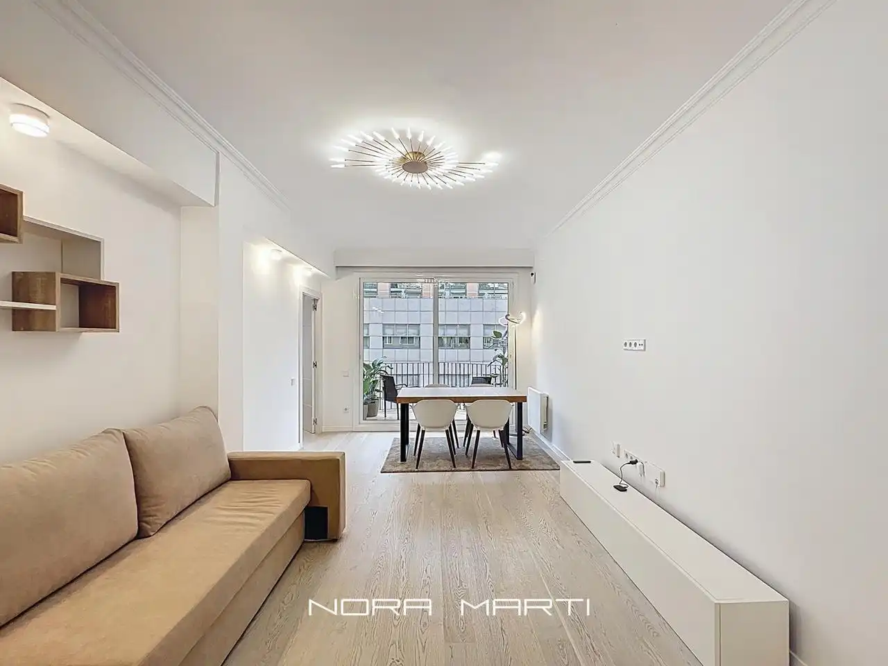 Living room of Flat for sale in Barcelona  with Air Conditioner, Heating and Parquet flooring