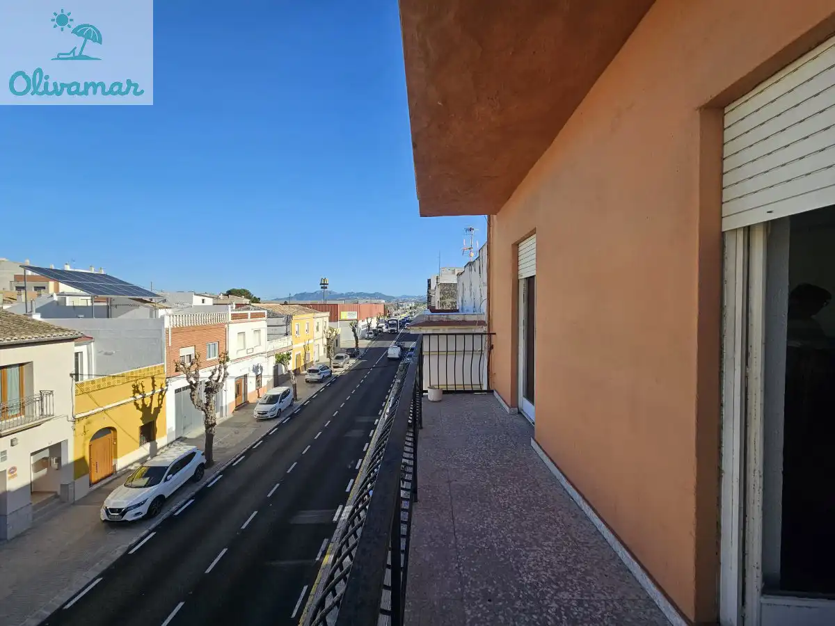 Vista exterior de Pis en venda en Oliva
