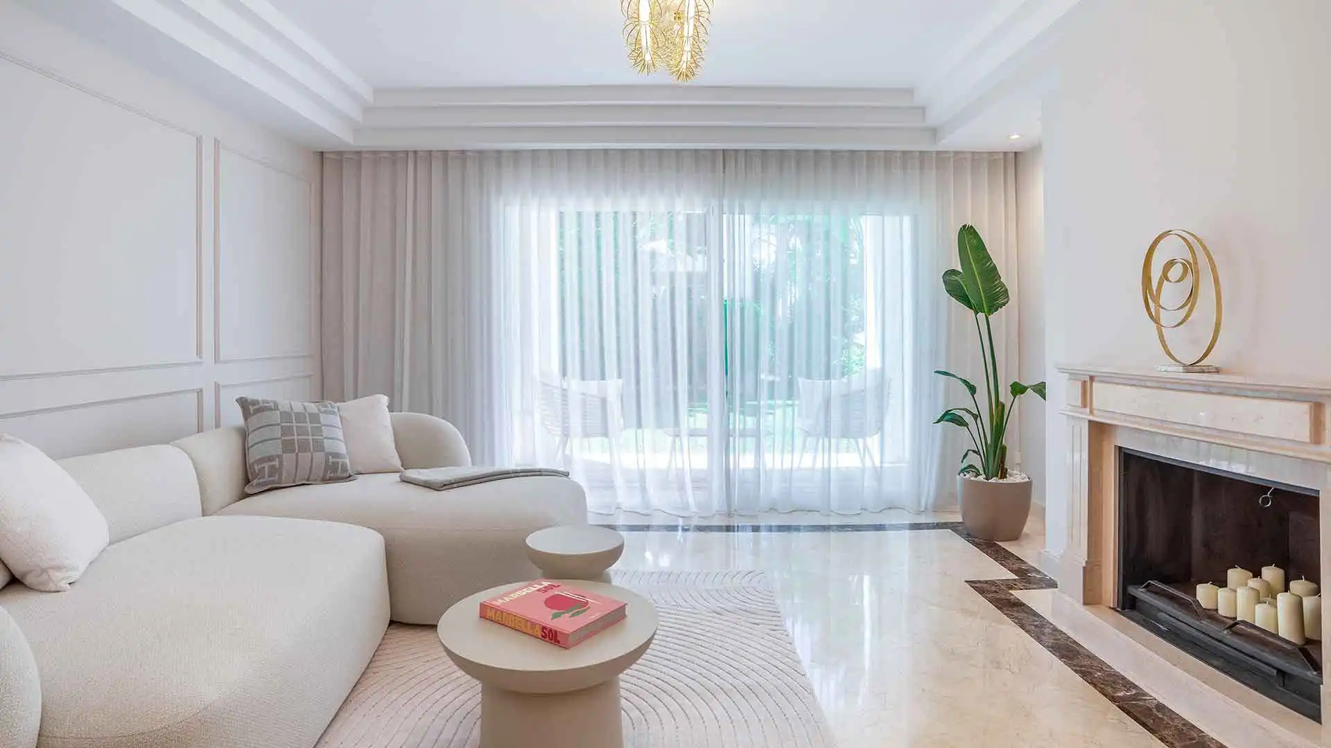Wohnzimmer von Wohnungen zum Verkauf in Marbella mit Klimaanlage, Terrasse und Abstellraum