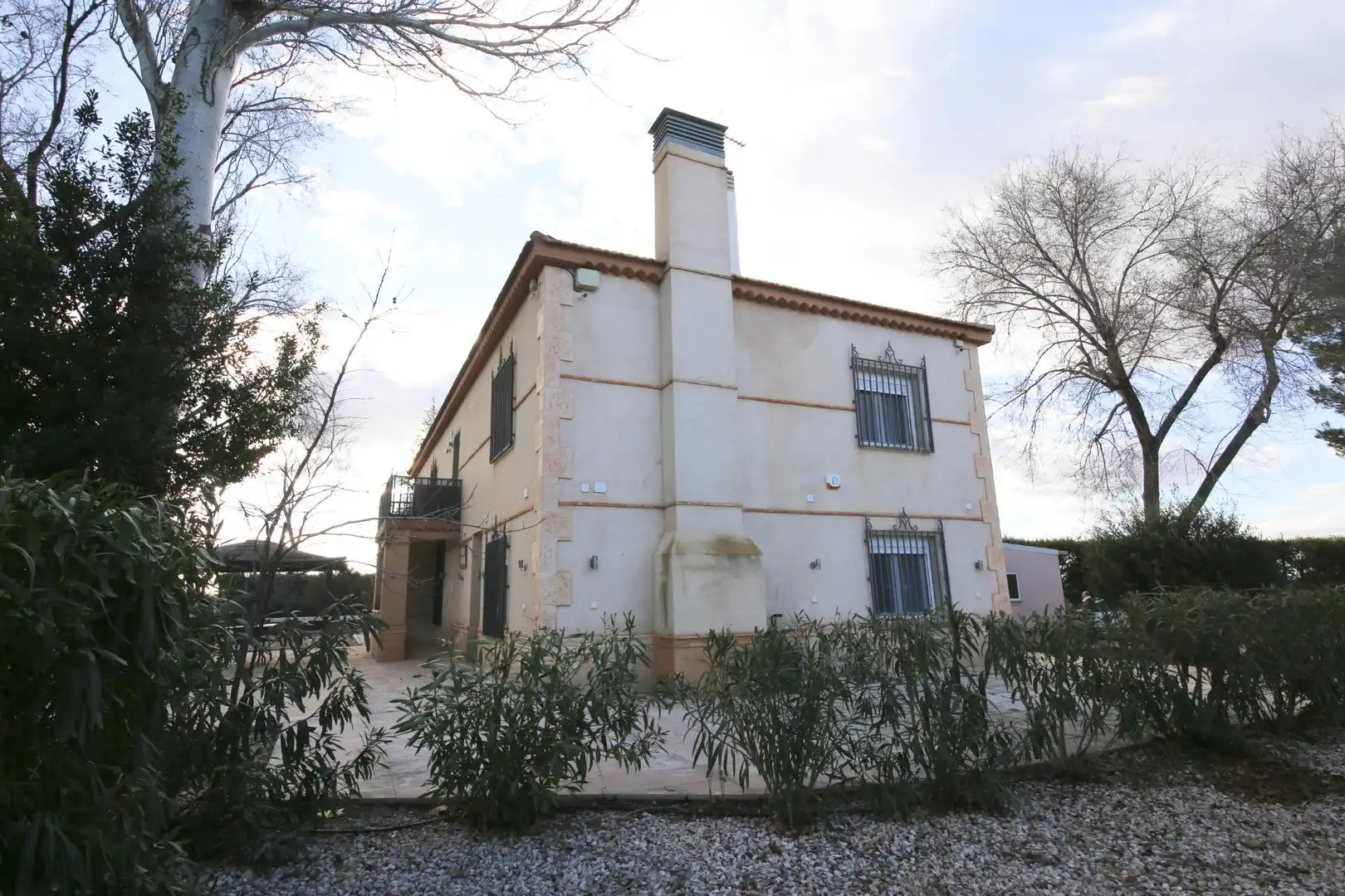 Exterior view of Houses for sale in Argamasilla de Alba  with Air Conditioner, Heating and Terrace